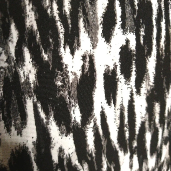 Calvin Klein Animal Print Dress EUC ❤️ - Picture 8 of 10